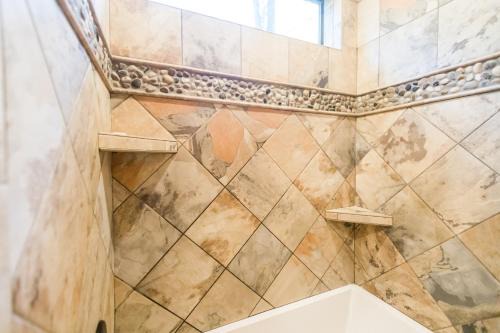 Broken Bow Casa | Time Well Wasted