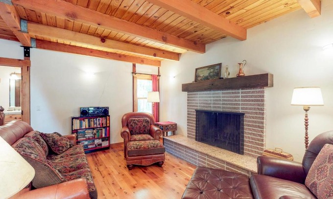 Tahoma Casa | Timeless in Tahoma