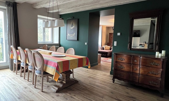 Besancon Apartamento | Timeless Luxury in the Heart of the Old Town