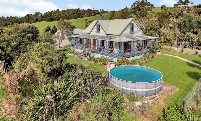Waipu Casa | Timeless Retreat, an iconic landmark steeped in history, opposite Waipu Caves!
