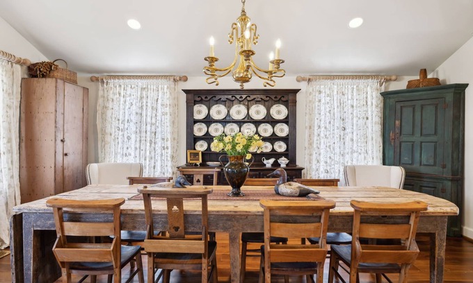 Leipers Fork Casa | Tin Roof Cottage: Timeless Retreat in Leiper's Fork