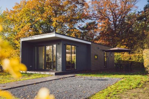 Municipality of Rijssen-Holten Chalet De Esquí | Tiny Cabin with Hottub I 4 p