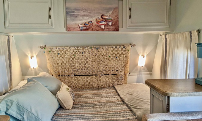 Jamestown Casa | Tiny Cozy Coastal Camper