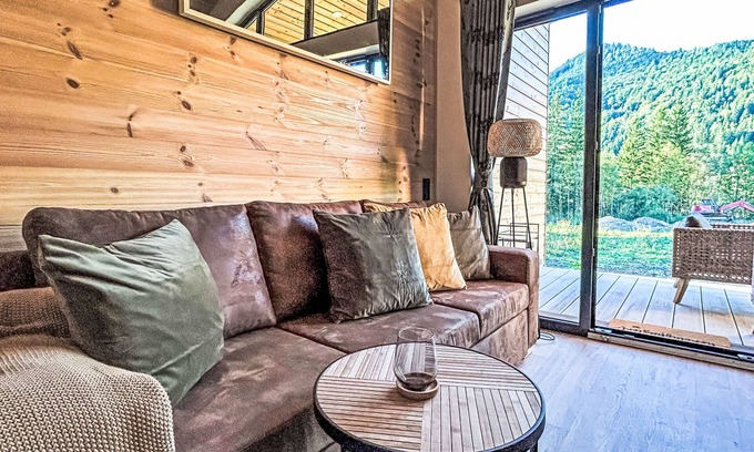 Fischbachau Casa | Tiny Haus Glockenalm-Villa Kunterbunt by Interhome