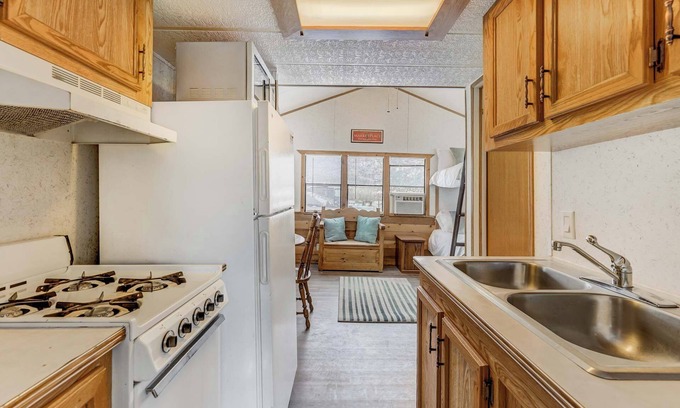 Buena Vista Cabina | Tiny Home 1 near HOT Springs! In Buena Vista, CO