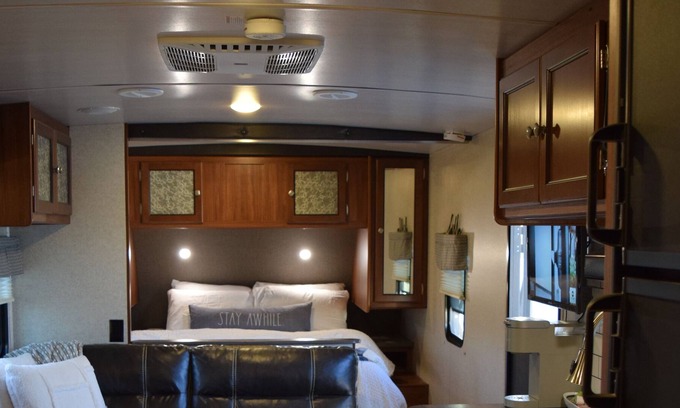 Madera Casa | Tiny Home Camper w/ Private Patio near Yosemite, Lakes and Casinos