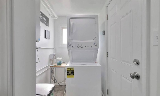 Rantoul Casa | Tiny Home, Clean, Baby-Friendly