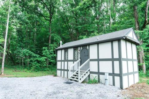 Sevierville Casa | Tiny Home Cottage Near the Smokies #7 Tilly