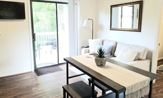Danville Casa | Tiny House - 6 miles from Averett University and 5.4 miles from Caesars Virginia