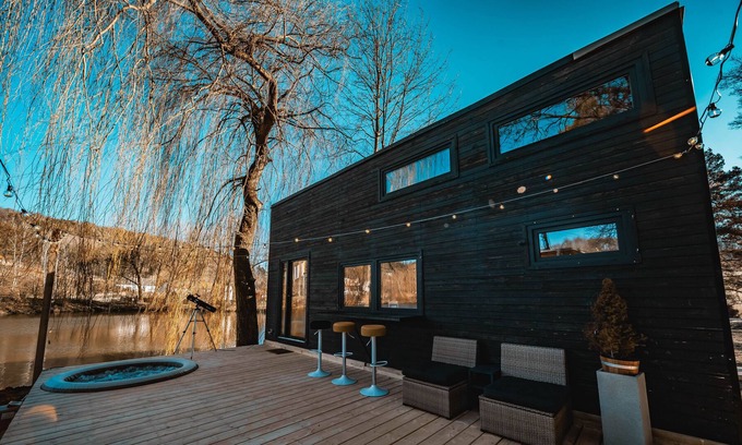 Rehenice Cabina | Tiny house at Secret Lake Prague magic place relaxation & wellness