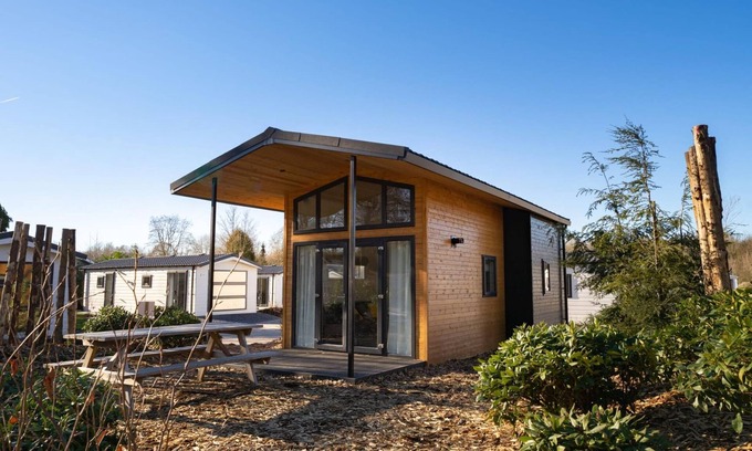 Biddinghuizen Chalet De Esquí | Casa Pequeña en Veluwe con Deportes Acuáticos