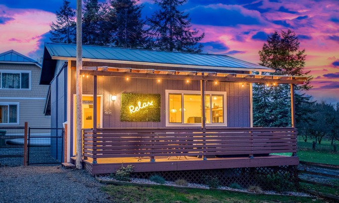 Snohomish Cabaña | Tiny House Country Cottage