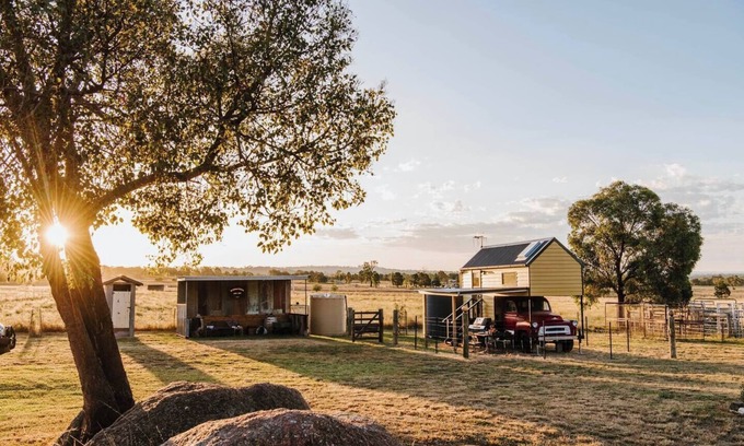 Frog Rock Casa | Tiny Truck at Ithaca Mudgees Most Unique Stay
