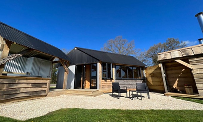 Maidwell Cabina | Tinywood Four