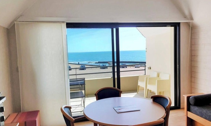 Pouldreuzic Apartamento | Tipoz'immo-Le Grand Grand 209 -view and direct access to the sea-pets accep