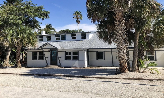 Melbourne Beach Cabaña | TipSea Turtle Retreat, island cottage with pool in the heart of Melbourne Beach!