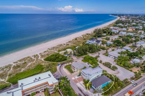 Holmes Beach Casa | Tipsy Turtle