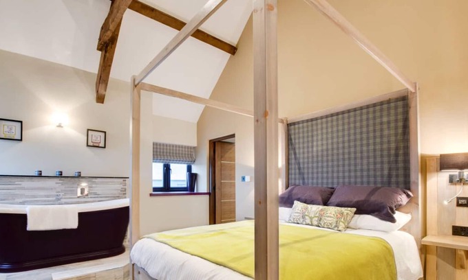 Garn Fadryn Casa | Experimente la península de Llyn en su máxima expresión en esta hermosa casa de campo para dos, con 5 estrellas.