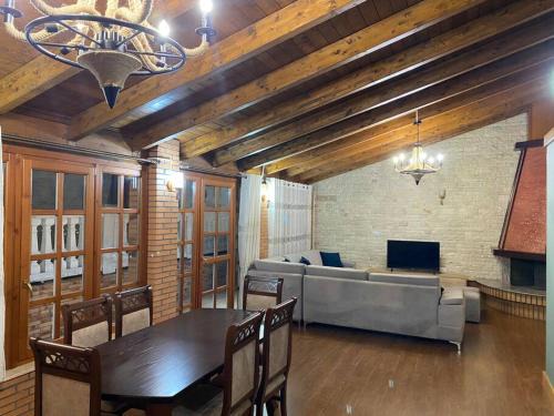 Blloku Apartamento | Tirana City Center Apartment W
