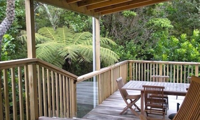 Leigh Cabaña | Tiromoana - Mathesons Bay Holiday Home