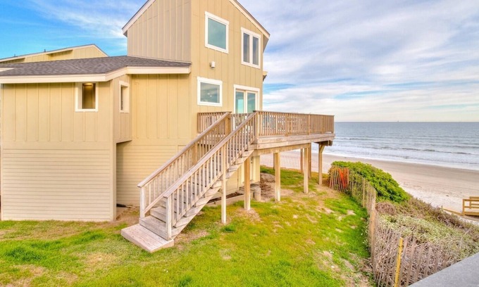 Port Aransas Casa | Tita's Sandcastle Lc17 4 Bedroom Home by Redawning