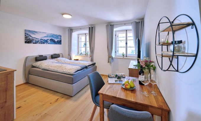 Tittmoning Apartamento | Tittmoning Stadtplatz 28 FeWo 2