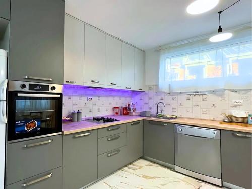 Mrcevac Apartamento | Tivat Garden Apartments - Near Airport & Beach, Quiet Stay
