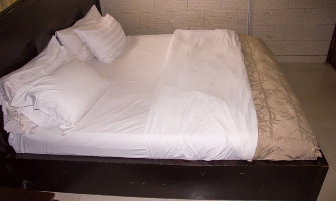 Oshodi-Isolo Hotel | Tivoli Residence & Bar