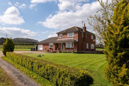 Shugborough Casa | Tixall Manor Farm