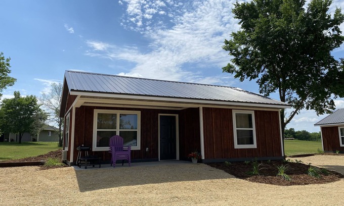 Pepin Cabina | TK’s Pepin Getaway Rentals CabinLLC1 Less than 5 min from Lake Pepin/winery/town