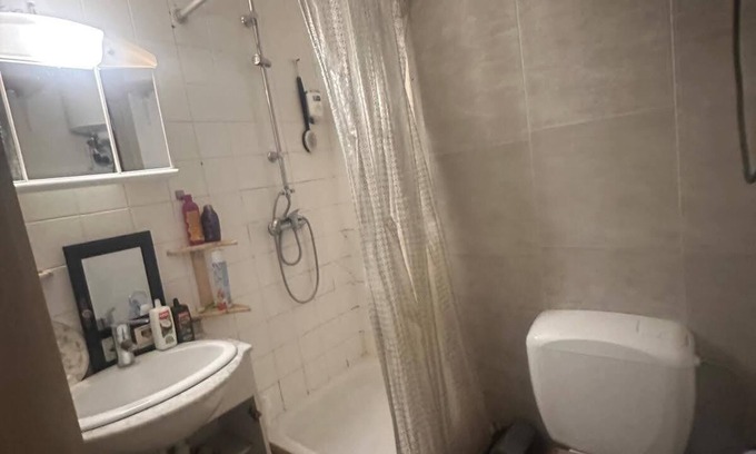 Mechelen Apartamento | TML Tomorrowland Full Fridge Apartment