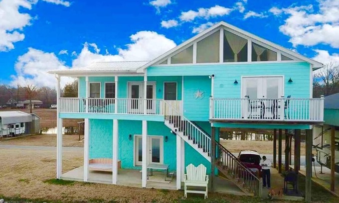 Decaturville Casa | TN River Waterfront