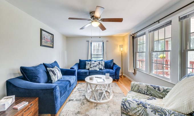 Toano Casa | Toano Home w/ Screened Porch: Steps to Lake!