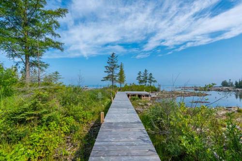 Tobermory Casa | Tobermory Waterfront Dream Tico