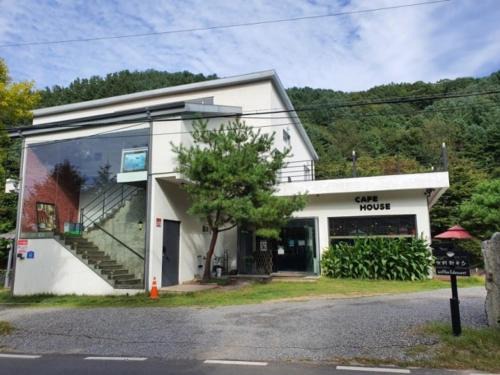 Gwangju Casa | Toechon Cheonjinam Pension
