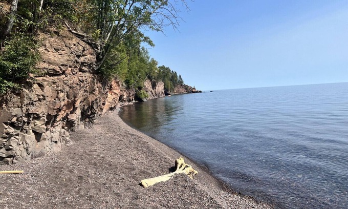 Tofte Casa | Tofte Superior Lakefront 2BR | Beach Access | Near Lutsen | EV Charger
