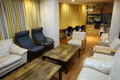 Urayasu Casa | Tokyo Disney Area Entire 5LDK Family House Up to 10 People 10min by Car
