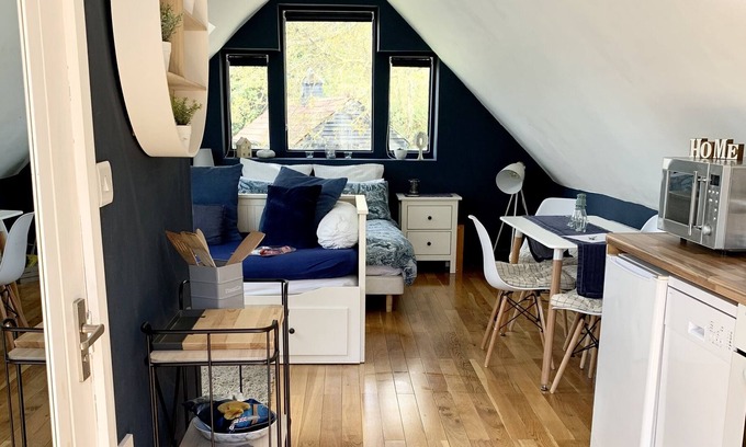 Bury St Edmunds Apartamento | Tollgate Lodge Studio Apartment - Private Entrance
