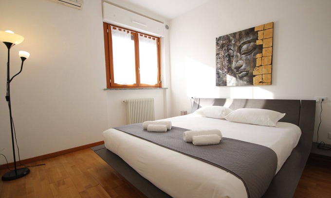Foppette Apartamento | Tolstoi Apartment with Private Garage