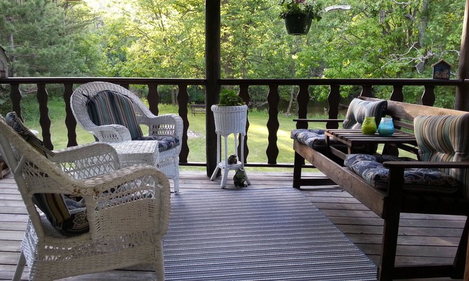 Amherst Cabina | River Ridge Cabin, privado, acogedor y sobre agua