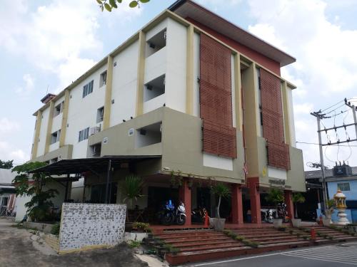 Nai Mueang Apartamento | TongPrasit Place