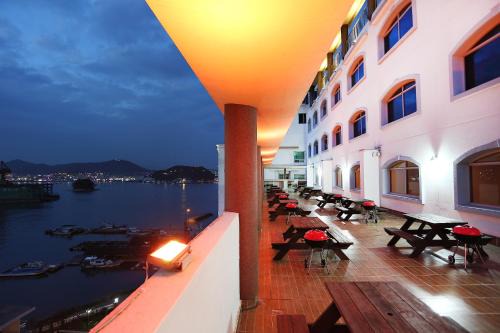 Tongyeong Complejo | Tongyeong Bay Condo Hotel