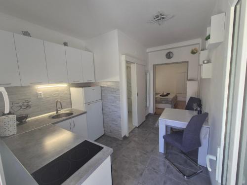 Komiza Apartamento | Toni