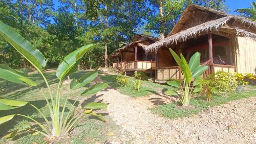 El Nido Otro | Tony's Country Glamping with chalet with private wash room accommodation