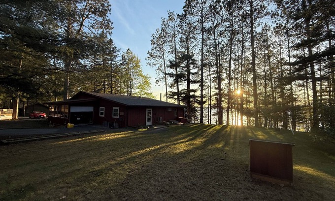 Northwoods Beach Cabina | Top Boating, fishing, swimming-summer AND winter destination in Wisconsin!