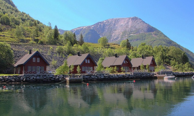 Mauranger Casa | Top Ferienhhaus Norwegen Direkt am Fjord - Inkl. 25 PS Motorboot m. Steuerstand
