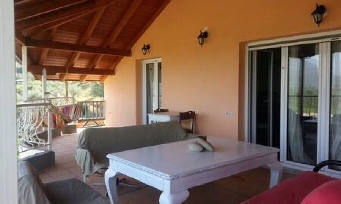 Vouvopotamos Chalet De Esquí | Apartamento en el último piso, a 5 minutos de Acheron Springs. 3 hab 45sq. terraza frente