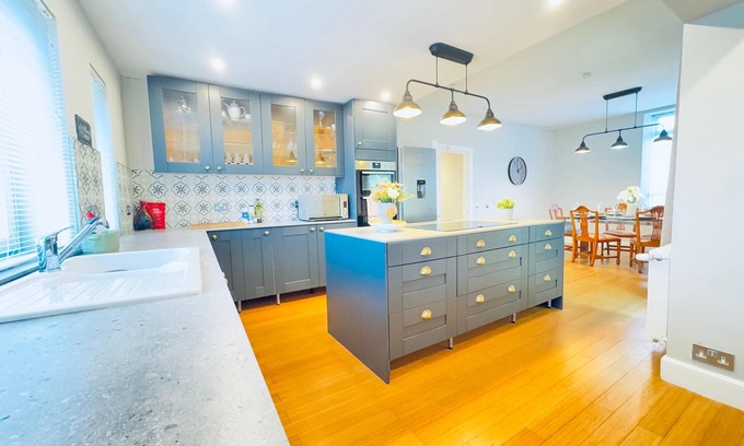 Gorgie Apartamento | Top Floor Apartment with Castle Views