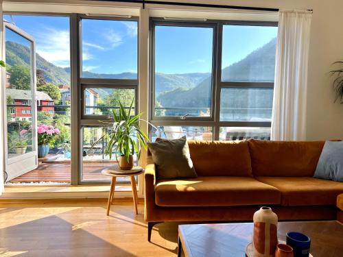 Bergenhus Apartamento | Top floor apartment with mountain view, terrace 22sqm, free parking