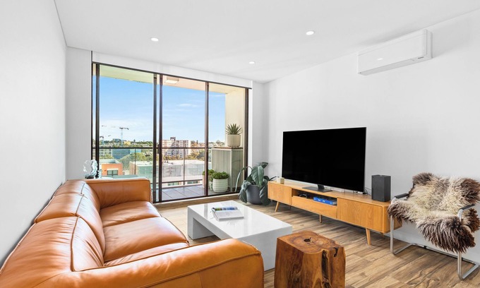 Ultimo Apartamento | Top Floor Central Apartment Stunning Sunset Views